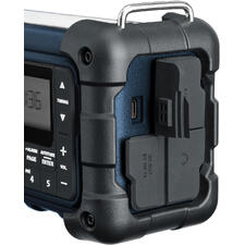 blauw Achteraanzicht van een blauwe Blackout-radio met USB-aansluiting.