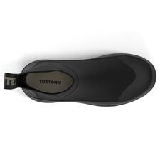 zwart Bovenaanzicht van een zwarte Tretorn neopreen Chelsea-boot.