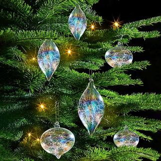 Iriserende glazen kerstboomversiering, 6-dlg. set Kerstboomversiering gevuld met glasdraden en een glans in regenboogkleuren.