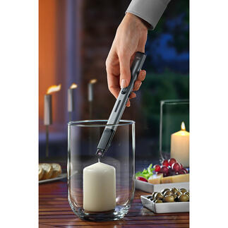 Kaarsaansteker ʻBlitz’ De kaarsaansteker met elektrische boog in plaats van een vlam.
