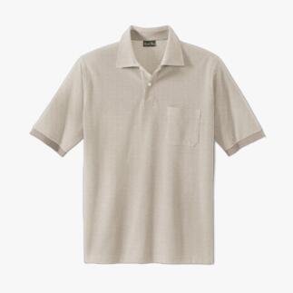 Beige poloshirt met korte mouwen en een borstzak op een lichte achtergrond.