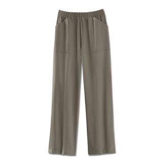 Grijze, wijde broek met twee voorkw pockets op een witte achtergrond