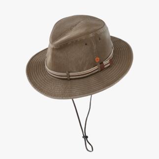 Beige zonnehoed met koord en sneldrogend materiaal.