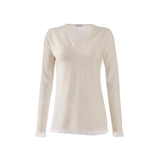 Witte fringed trui met V-hals.