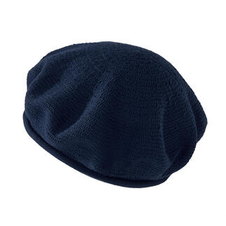 Marineblau katoenen baret in zijaanzicht