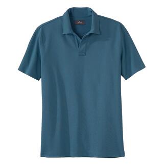 Diepblauw Ragman Pima-Pikee-polo, liggend op een tafel.