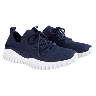 Een paar donkerblauwe Knit-sneakers van bernie mev.