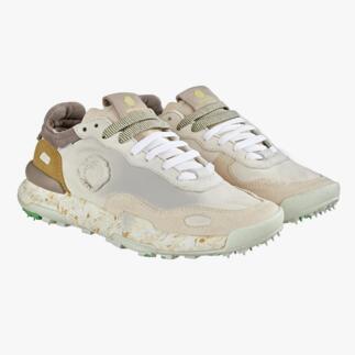 Beige duurzame vintage sneakers, maat 36 op een witte achtergrond.