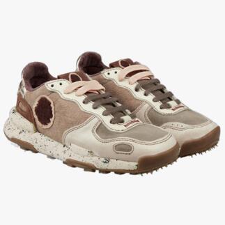 Satorisan duurzame sneakers in neutrale kleuren in het vooraanzicht