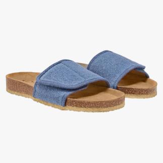 Twee hennepantoffels van Grand Step Shoes in blauwe kleur, gezien van bovenaf.