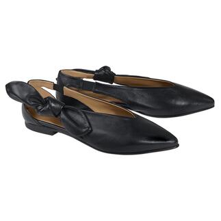 Twee zwarte ballerina's met strik, naast elkaar.