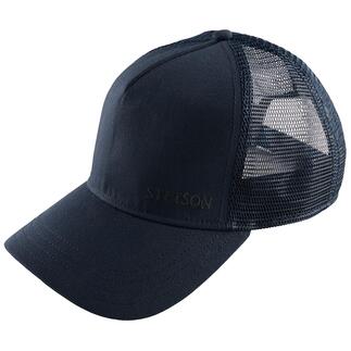 Donkerblauwe Stetson truckercap, van opzij bekeken.
