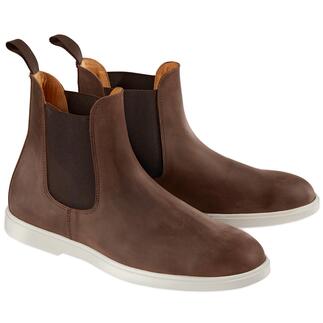 Twee bruine Chelsea Boots van Turduli, voorkant gezien.