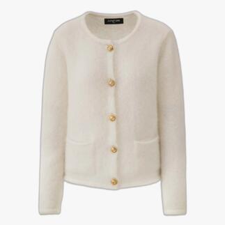 Witte mohair cardigan met knopen en twee zakken.