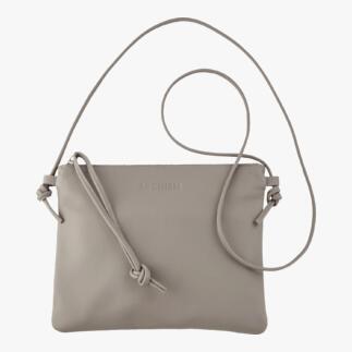 Beige crossbody tas met verstelbare schouderband en rits.
