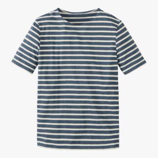 Gestreept T-shirt in jeanskleurig en ecru op een witte achtergrond.
