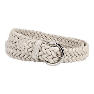 Elastische leren gevlochten riem in offwhite, liggend op een tafel.
