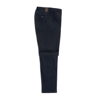 Marineblau twillbroek, zijaanzicht, casual en modieus.