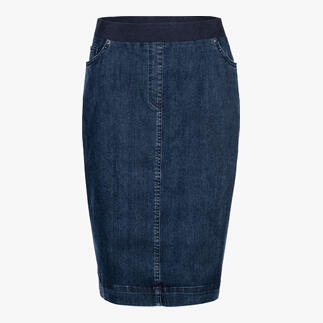 Vooraanzicht van een blauwe jeansrok met elastische taille en smalle pasvorm.