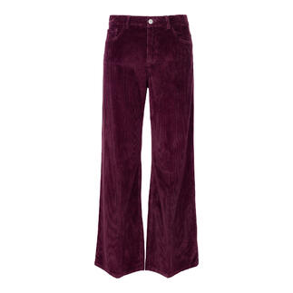 Bordeauxrode wide-leg corduroy broek op een witte achtergrond
