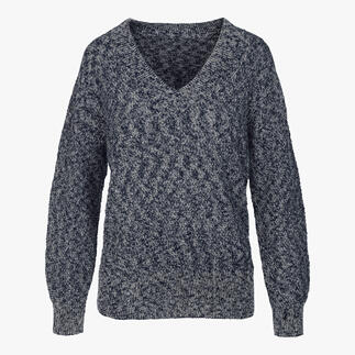 Grijze flamé jaarpullover met V-hals op een witte achtergrond.
