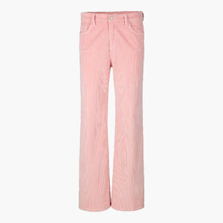 Roze wide-leg corduroy broek staat rechtop voor een neutrale achtergrond.