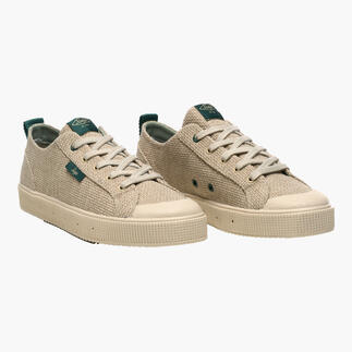 Beige canvas sneakers in maat 36 met klassiek ontwerp.