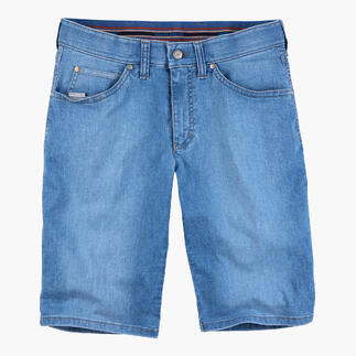 Coolmax jeans shorts in blauw, maat 48 op een witte achtergrond.