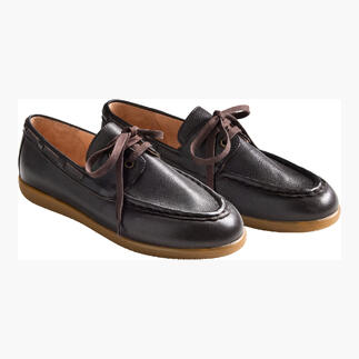 Bruine lederen bootsschoen met veters in maat 36.