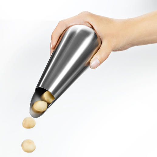 Gewoon de snackdispenser draaien en de juiste hoeveelheid nootjes komt in uw hand terecht. Gewoon de snackdispenser draaien en de juiste hoeveelheid nootjes komt in uw hand terecht.