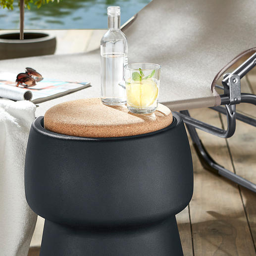 Champ stool/cooler Elegante blikvanger: comfortabele extra kruk met 15 l onzichtbare opbergruimte.