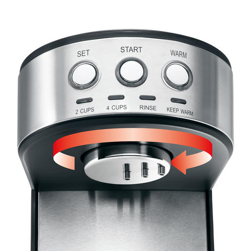 De roterende koffiezetunit bevochtigt het koffiepoeder gelijkmatig en zorgvuldig: hierdoor kunnen het aroma en de bestanddelen zich optimaal ontplooien. De roterende koffiezetunit bevochtigt het koffiepoeder gelijkmatig en zorgvuldig: hierdoor kunnen het aroma en de bestanddelen zich optimaal ontplooien.