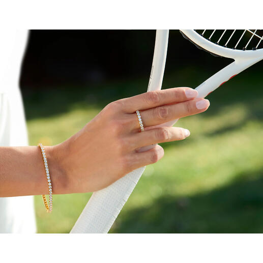 Tennis moissanite-sieraad De fonkelende legende aan uw arm: de armband, de ring in het legendarische tennisontwerp. Exclusief bij Pro-Idee.