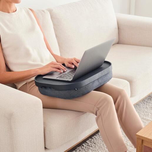 Antislip laptopkussen met plateau, wordt op de schoot gehouden.