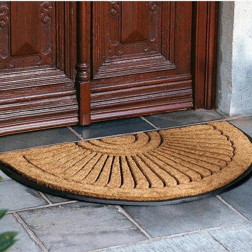 Kokosmat voor de voordeur.
