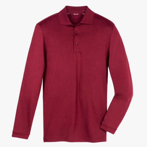 Rode Pima-interlock polo in maat 48 op een lichte achtergrond.