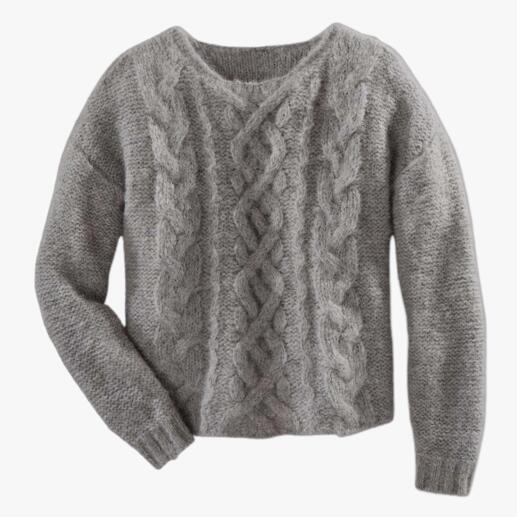 Grofgebreide trui met alpaca ‘Slim Line’ Zeldzame creatie: de smalle, lichte uitvoering van de modieuze grofgebreide trui.