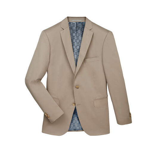 Beige colbert met een lichtblauwe voering.
