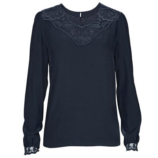 Rosemunde Copenhagen kanten blouse Ziet eruit als een blouse, heeft het comfort van een T-shirt.