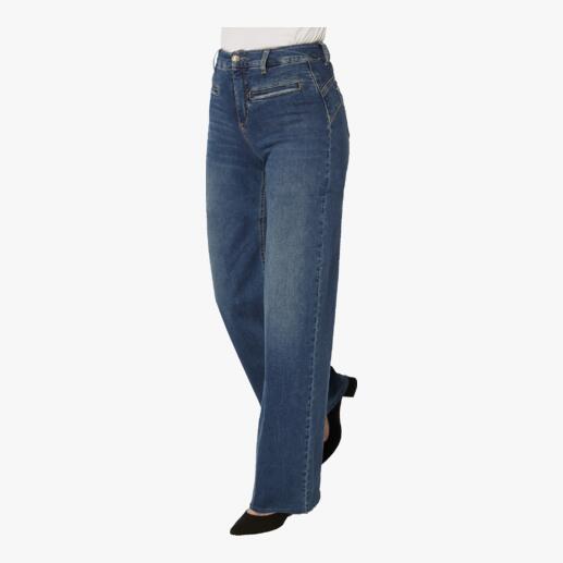 Liu Jo bottom up wide leg jeans Modieuze wide leg jeans: met het populaire Liu Jo-effect voor strakke billen en een elastische inzet.