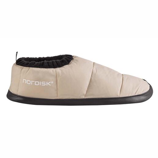 offwit Nordisk donschoen van de zijkant, met elastische rand en comfortabele zool.