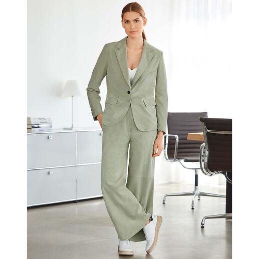 OCONI suède blazer of broek Dit elegante, casual en modieuze pak voor het hele jaar door past bij tal van gelegenheden.