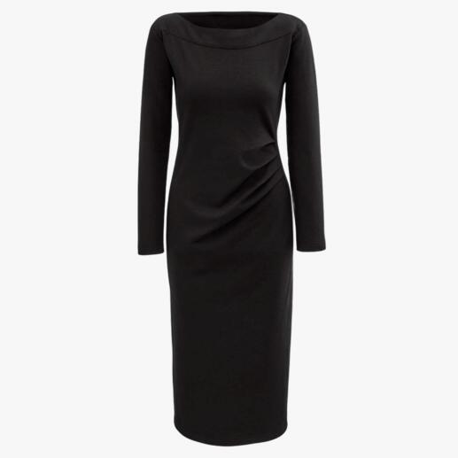 Little black dress voor de winter Zo behaaglijk, comfortabel en warm kan een elegant zwart jurkje zijn.