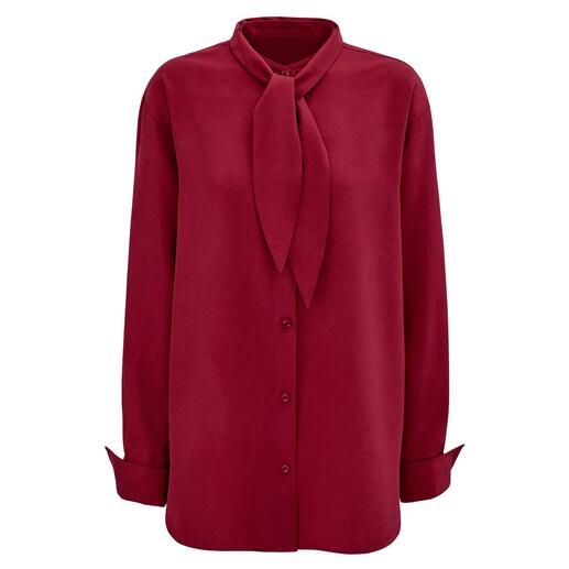 Rode Tencel™-twill blouse in vooraanzicht.