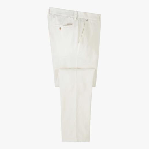 Lichtgekleurde chino in ecru met zijlabel.