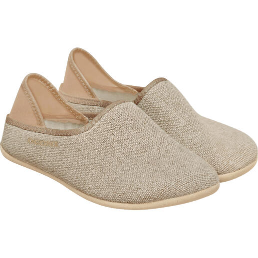 Beige OCONI linnen slipper van voren.