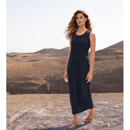 Mouwloze kofferkleed in marineblauw, lang.