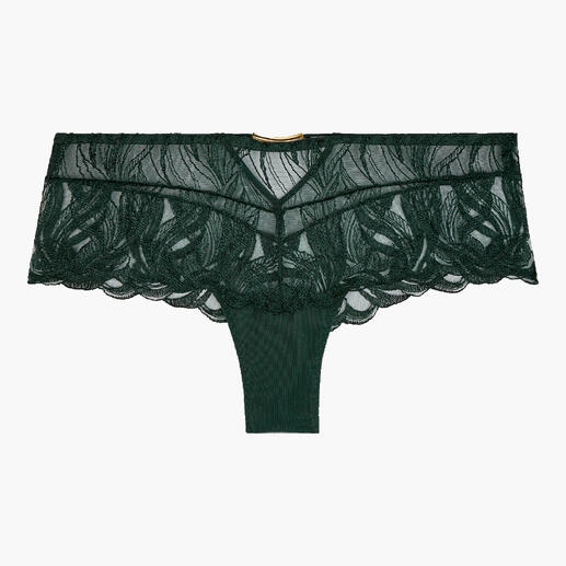 Groene Aubade slip met kant op een witte achtergrond.