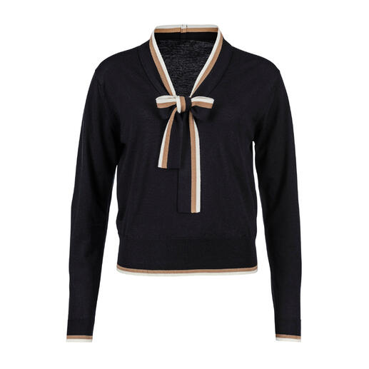 Zwart bindshirt met opvallende kraag en linten.