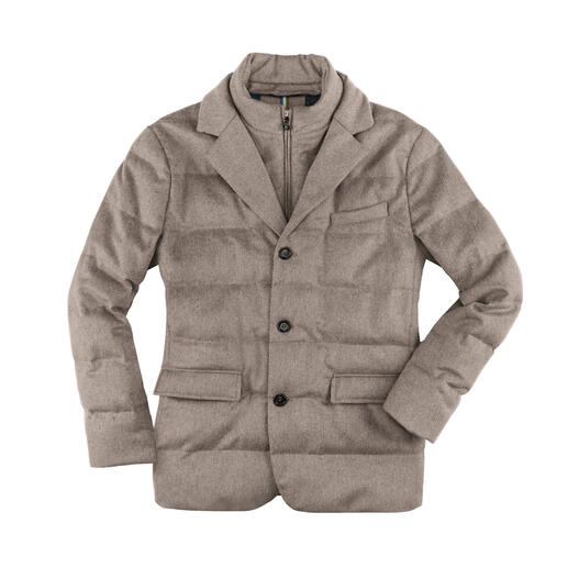 Beige cashmere donsblazer met zakken en knopen.